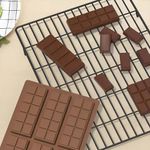 Casa si Gradina - Bucatarie si vesela - Ustensile bucatarie - Forme prajituri - Forma ciocolata din silicon alimentar Koken model: 6 forme de ciocolata, Bucura-te creand DIY, 25 x16 x1.4 cm, Maro - Infinity.ro