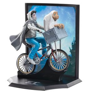 Figurina E.T. and Elliott Over the Moon, 13 cm