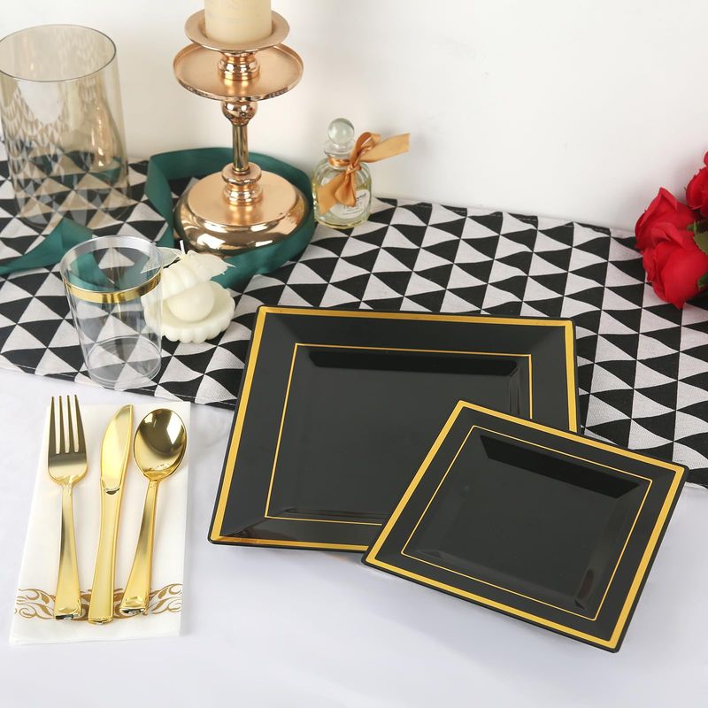 Casa si Gradina - Decoratiuni - Decoratiuni petrecere - Vesela pentru petrecere - Set 175 piese pentru petrecere Versatyx, Farfurii mari si mici, Tacamuri, Pahare, Servete, Reutilizabile, Patrat, Gold - Infinity.ro