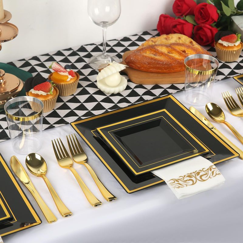 Casa si Gradina - Decoratiuni - Decoratiuni petrecere - Vesela pentru petrecere - Set 175 piese pentru petrecere Versatyx, Farfurii mari si mici, Tacamuri, Pahare, Servete, Reutilizabile, Patrat, Gold - Infinity.ro