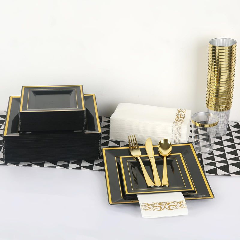 Casa si Gradina - Decoratiuni - Decoratiuni petrecere - Vesela pentru petrecere - Set 175 piese pentru petrecere Versatyx, Farfurii mari si mici, Tacamuri, Pahare, Servete, Reutilizabile, Patrat, Gold - Infinity.ro
