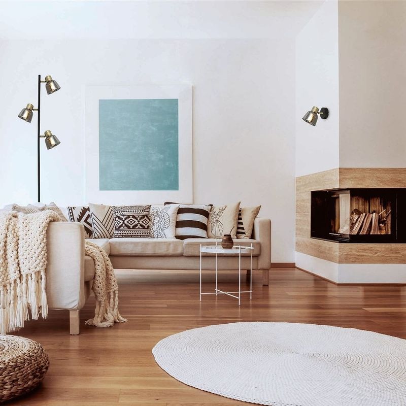 Casa si Gradina - Corpuri si surse de iluminat - Veioze si lampi - Lampadare - Lampadar Smoky PT3 cu Intrerupator, 3xE14, Negru + Alama, IP20, Klausen - Infinity.ro