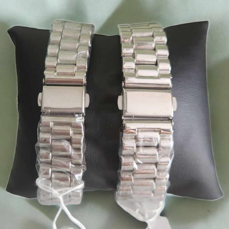 Fashion, accesorii si bijuterii - Barbati - Bijuterii barbati - Ceasuri barbati - Set de ceasuri pentru cuplu display analog mecanism quartz curea argintie - Infinity.ro