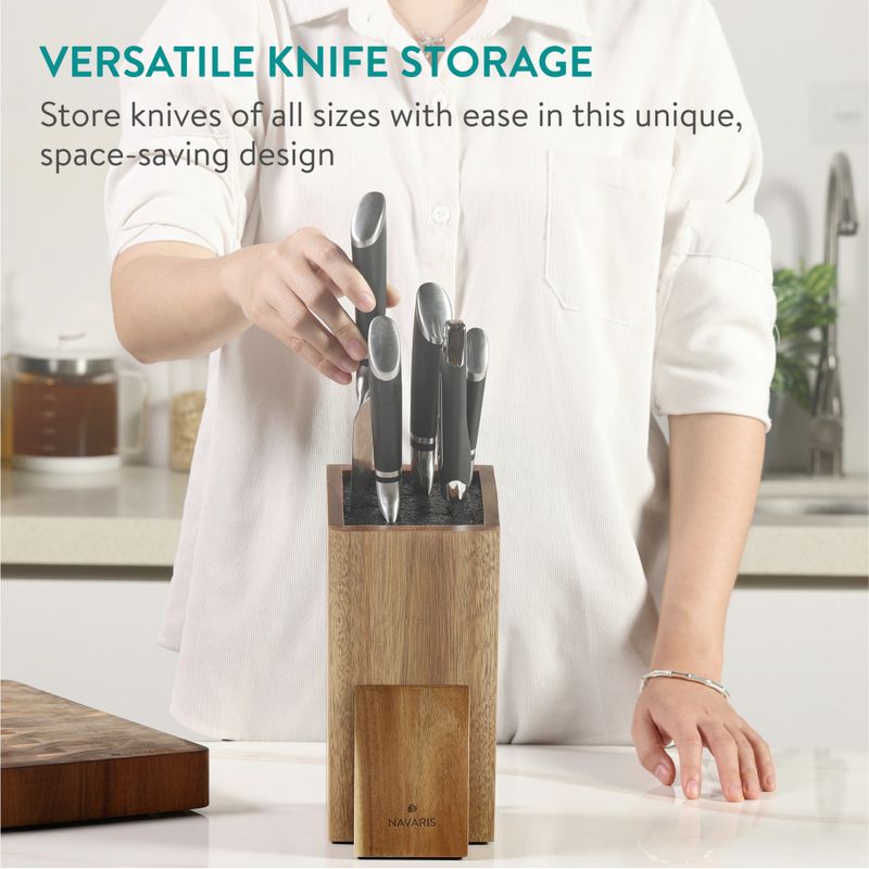 Casa si Gradina - Bucatarie si vesela - Organizare si depozitare bucatarie - Suporturi tacamuri si vase - Suport cutite Navaris din lemn de acacia, cu suport telefon, 25,5x19x11 cm, NAV000009YK004C - Infinity.ro