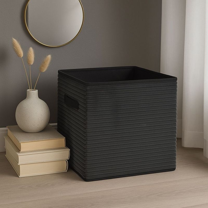 Casa si Gradina - Mobilier - Organizare si depozitare - Cutii depozitare - Cutie depozitare din catifea, deschisa, culoare antracit, 30x30 cm - Infinity.ro