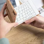 Laptop, Telefoane si Tablete - Laptopuri si accesorii - Piese laptop - Tastaturi laptop - Tastatura Bluetooth pliabila, model pluta, Gonga® Alb - Infinity.ro