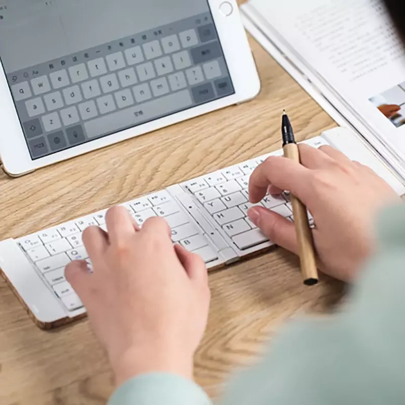 Laptop, Telefoane si Tablete - Laptopuri si accesorii - Piese laptop - Tastaturi laptop - Tastatura Bluetooth pliabila, model pluta, Gonga® Alb - Infinity.ro