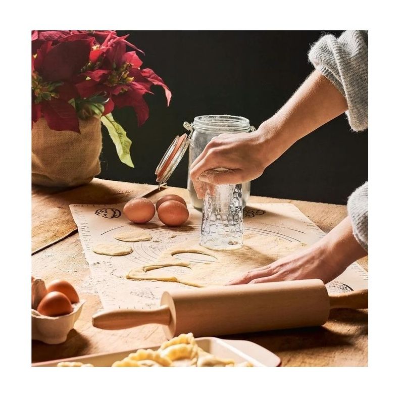 Casa si Gradina - Bucatarie si vesela - Ustensile bucatarie - Forme prajituri - Covoras pentru aluat din silicon, foaie antiaderenta, 60x80 cm, Bej, 559COF - Infinity.ro