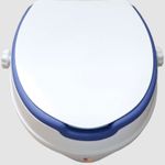 Casa si Gradina - Sanitare - Obiecte sanitare - Accesorii vase de toaleta - Inaltator WC cu capac Linomag®, 10cm, colac PU moale, prindere reglabila, confort sporit, Alb/Albastru - Infinity.ro
