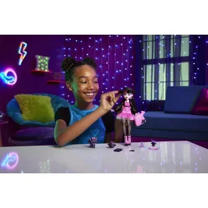 Monster High Papusa Draculaura Si Animalutul Count Fabulous