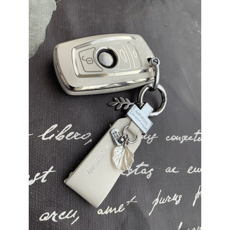 Auto si Moto - Electronice auto - Accesorii electronice auto - Husa pentru cheie smart alb BMW F20 F30 G20 F31 F34 G30 F11 M1 M2 M6 X2 X3 F25 seria 1 3 6 E39 E46 E60 E70 E87 - Infinity.ro