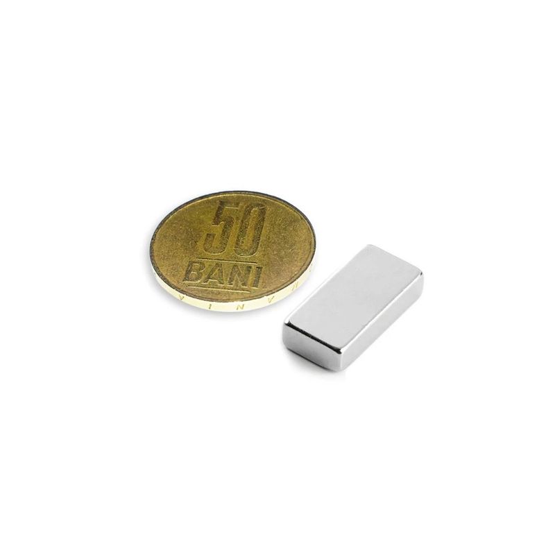 Casa si Gradina - Constructii - Feronerie si accesorii - Suruburi, dibluri si accesorii uz general - Magnet puternic neodim bloc 20mm x 10mm x 5mm - forta 4.5kg - Infinity.ro