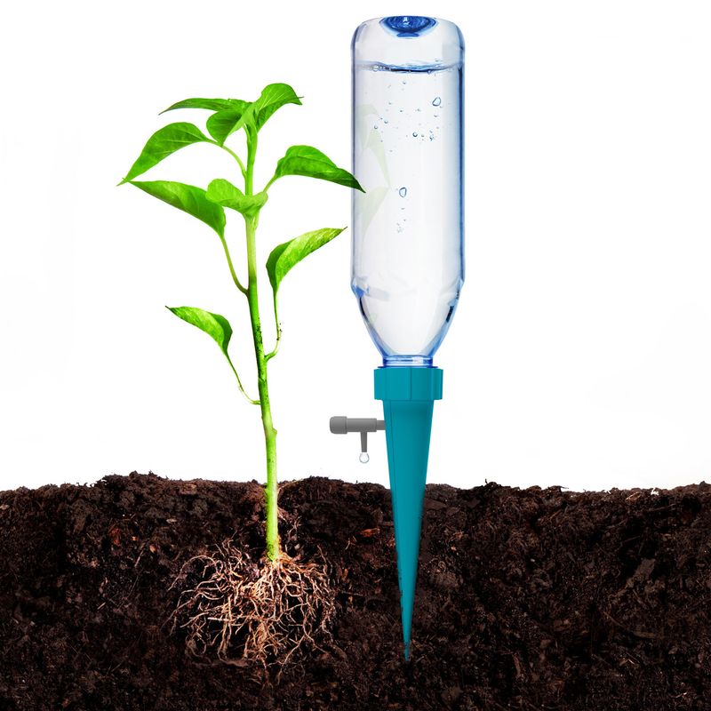 Casa si Gradina - Gradinarit si plante - Instalatii si accesorii pentru irigatii - Accesorii irigare - Set picuratoare cu valva pentru irigare plante, albastru si verde - 10 buc - Infinity.ro