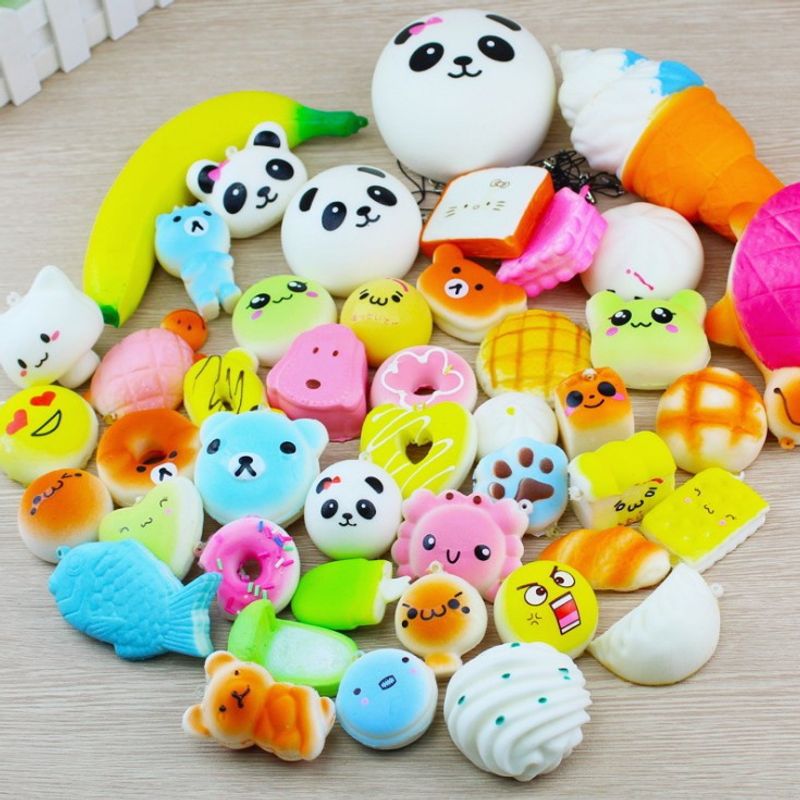 Jucarii, Copii si Bebe - Jucarii si jocuri - Jucarii & jocuri educative - Jucarii interactive - Set Jucarii Squishy breloc parfumate cu revenire lenta, 5 brelocuri MyStyle Kids - Infinity.ro