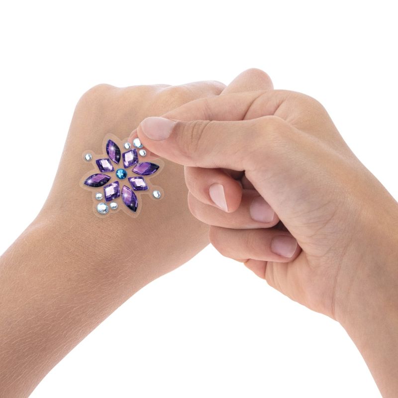 Carti si Birotica - Papetarie - Afise si stickere - Set 25 stickere pentru fata si corp, personaj Iceana, Nebulous Star - Infinity.ro