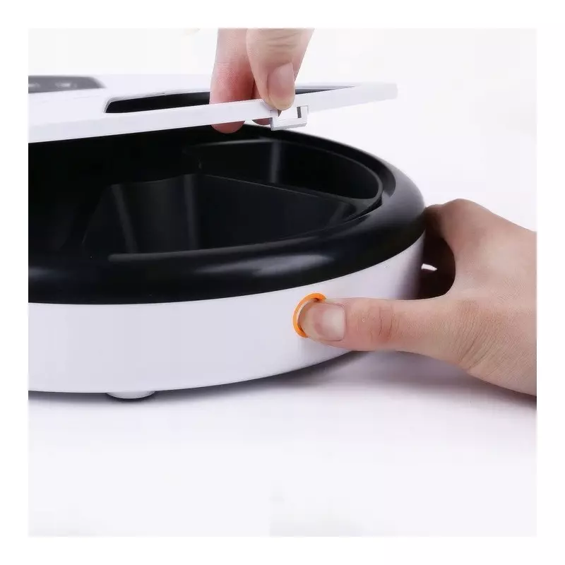 Petshop - Accesorii petshop - Castroane si adapatori - Dispenser de mancare automat PF-105 pentru animale de companie, 5 compartimente, Gonga® Alb - Infinity.ro