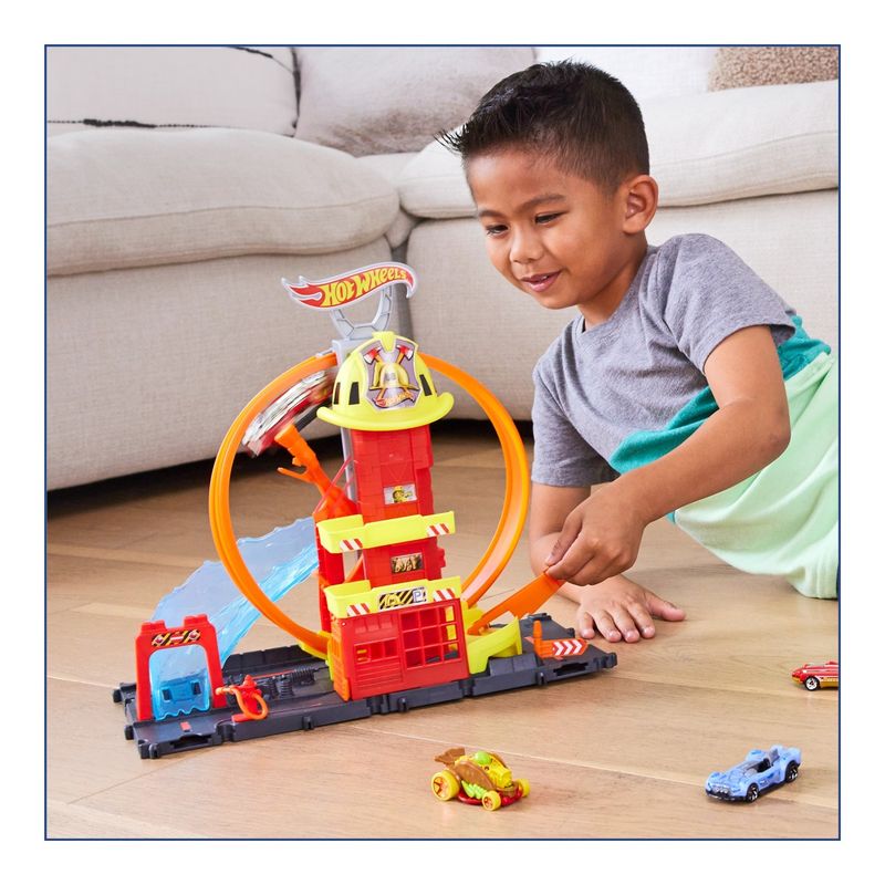 Jucarii, Copii si Bebe - Jucarii si jocuri - Vehicule si jucarii cu telecomanda - Masinute - Hot wheels statia de pompieri super loop - Infinity.ro