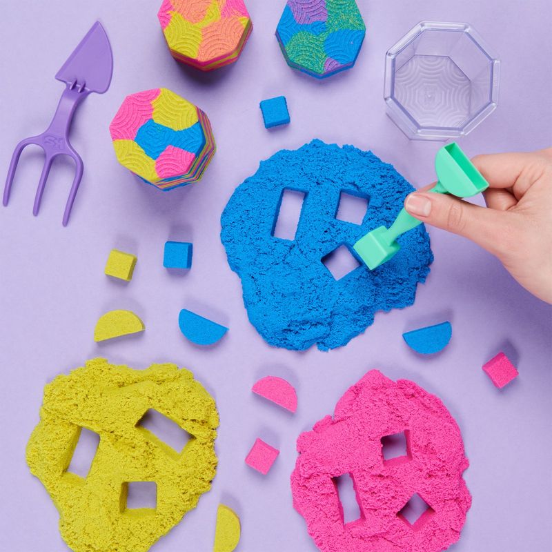 Jucarii, Copii si Bebe - Jucarii si jocuri - Jucarii & jocuri educative - Pasta, lut si nisip modelabil - Kinetic sand set de creatie squish - Infinity.ro