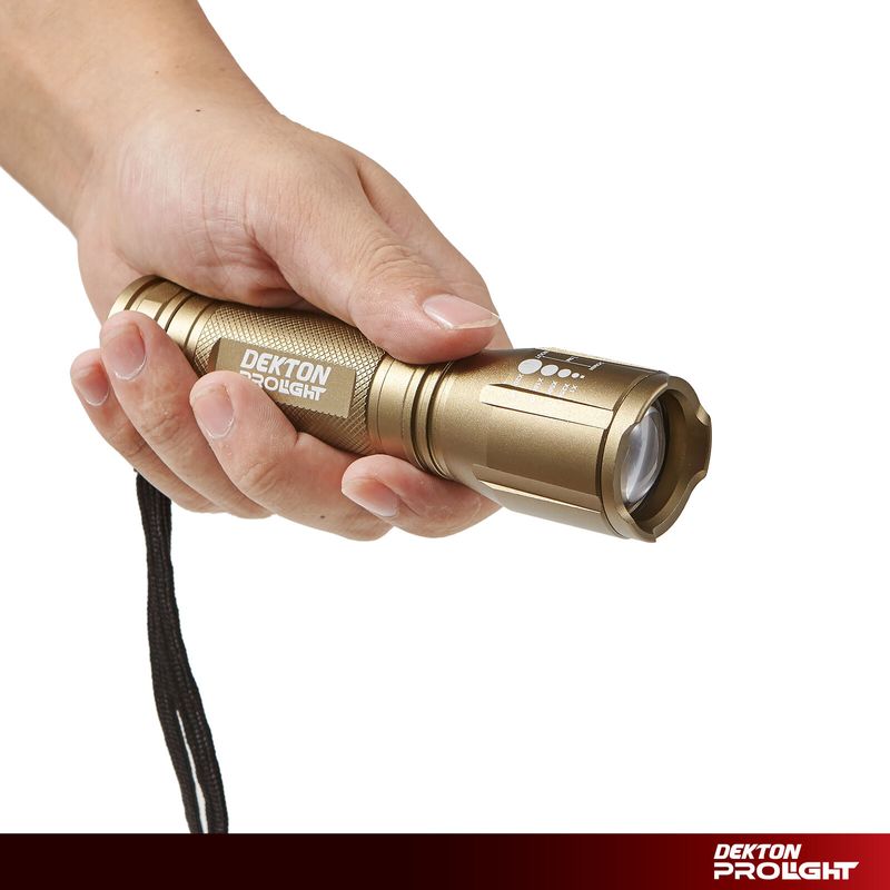 Sport si Outdoor - Camping - Articole solare camping - Lampi si lanterne camping - Lanterna LED COB Zoom XP400, 400lm, 350 Metri, Dekton, DT50549 - Infinity.ro