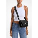 Fashion, accesorii si bijuterii - Femei - Accesorii femei - Genti si rucsacuri femei - Geanta dama messenger Bradshaw 35R5S2BM8L 24 x 16 x 5 cm Negru - Infinity.ro