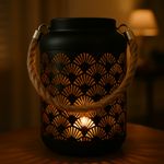 Casa si Gradina - Decoratiuni - Aromaterapie si lumanari - Suporturi lumanari - Felinar decorativ, din metal, cu model perforat evantai si maner din sfoara, 17 cm, Arti Casa - Infinity.ro