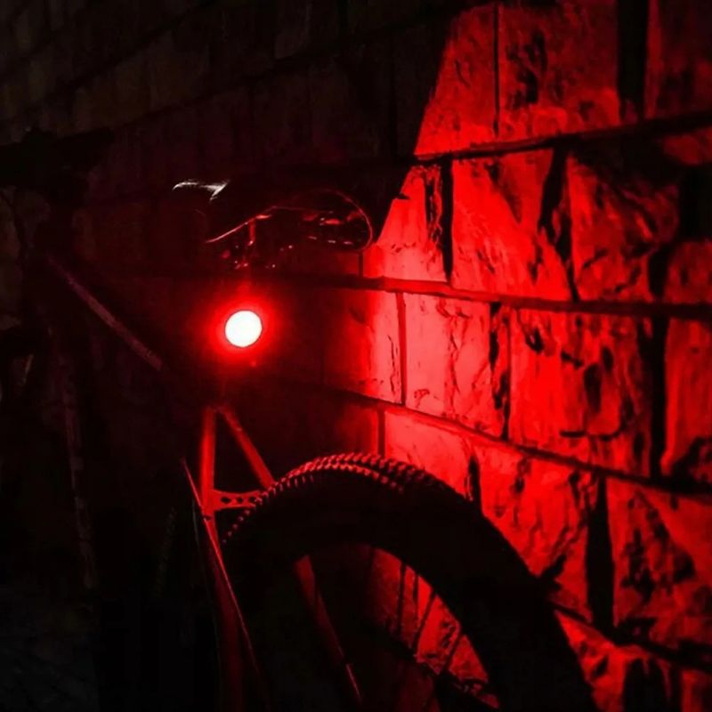 Sport si Outdoor - Ciclism - Accesorii pentru biciclete - Lumini biciclete - Set lumini bicicleta, lumina alba si rosie, 4x baterii, impermeabil IPX4, suport prindere, 3 moduri luminare - Infinity.ro