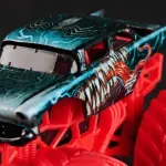 Jucarii, Copii si Bebe - Jucarii si jocuri - Vehicule si jucarii cu telecomanda - Utilaje constructie de jucarie - Monster Jam Marvel Camion Gigant Venom Scara 1 La 64 - Infinity.ro