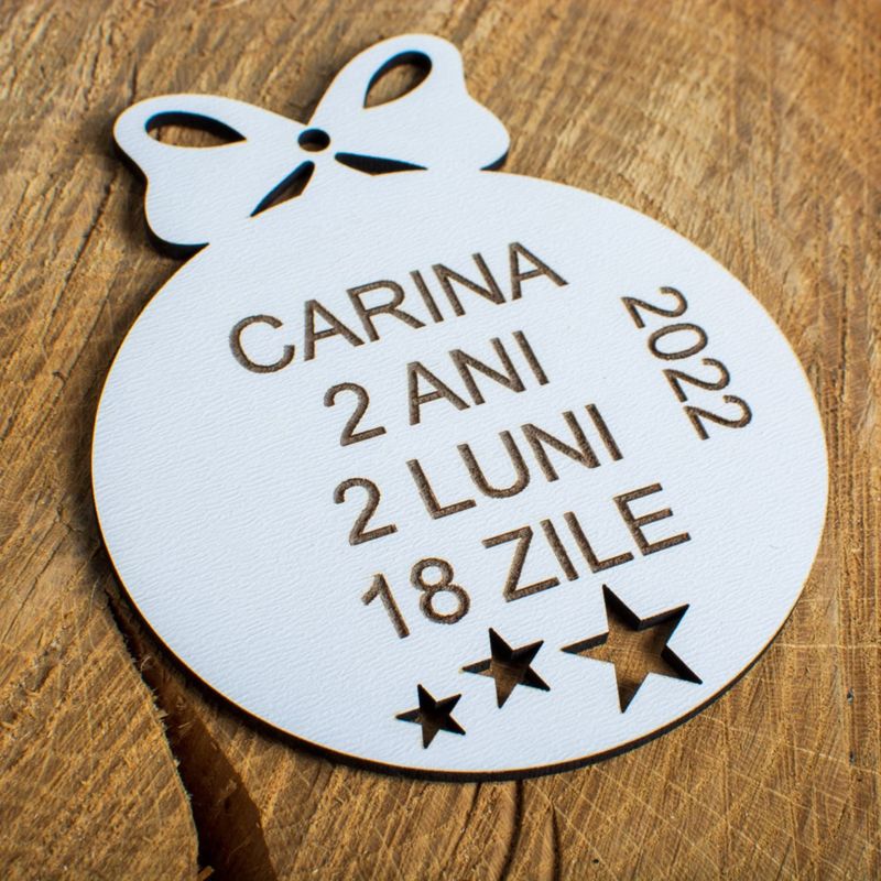 Casa si Gradina - Decoratiuni - Decoratiuni de sezon - Glob de Craciun cu Detaliile Copilului HH1629 din Lemn Model Stele - Infinity.ro