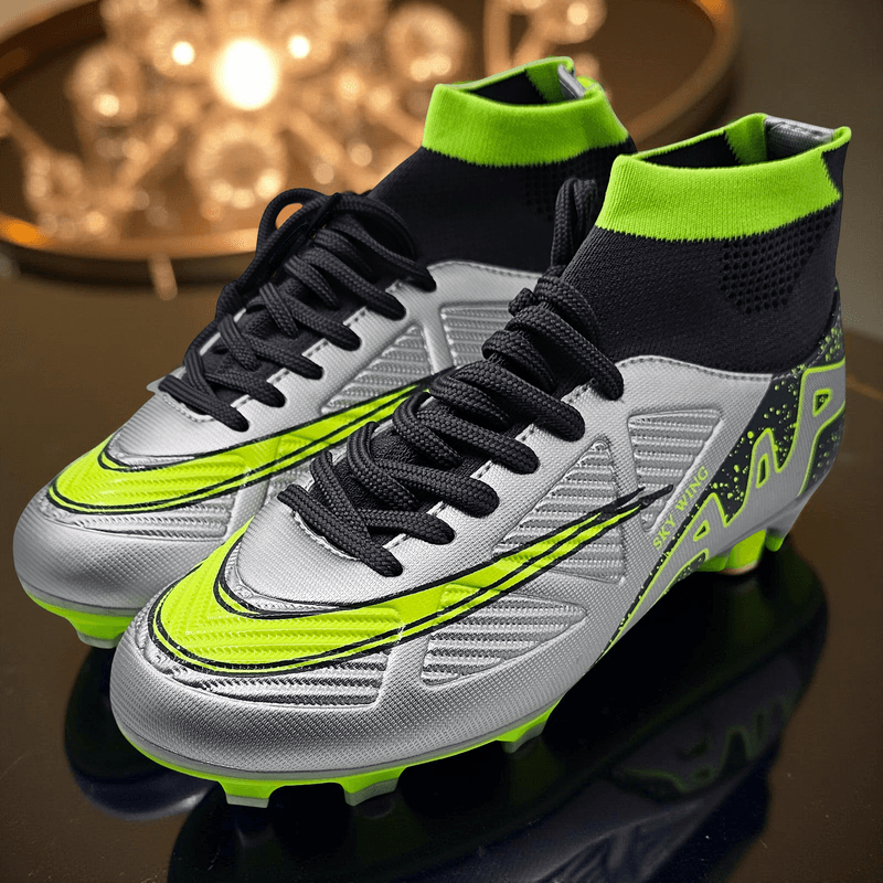 Sport si Outdoor - Echipament Sportiv - Incaltaminte sport - Pantofi sport - Ghete de fotbal Sky Wing C9838, cu glezniera si crampoane, pentru iarba sau sintetic 33 argintiu - Infinity.ro