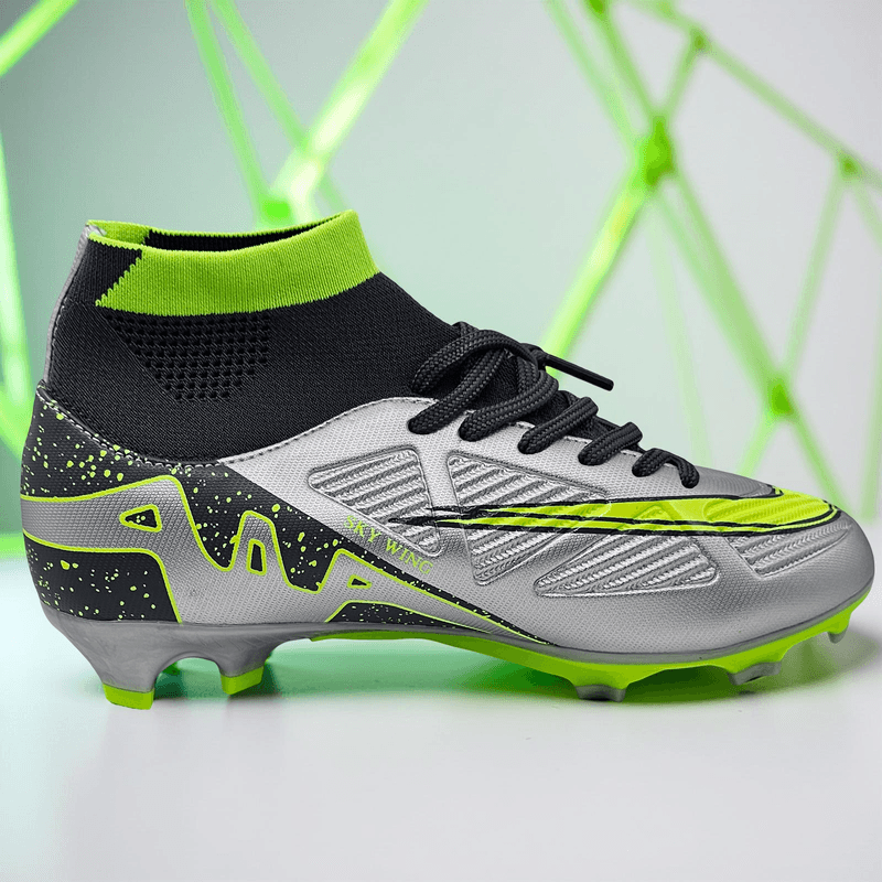 Sport si Outdoor - Echipament Sportiv - Incaltaminte sport - Pantofi sport - Ghete de fotbal Sky Wing C9838, cu glezniera si crampoane, pentru iarba sau sintetic 33 argintiu - Infinity.ro