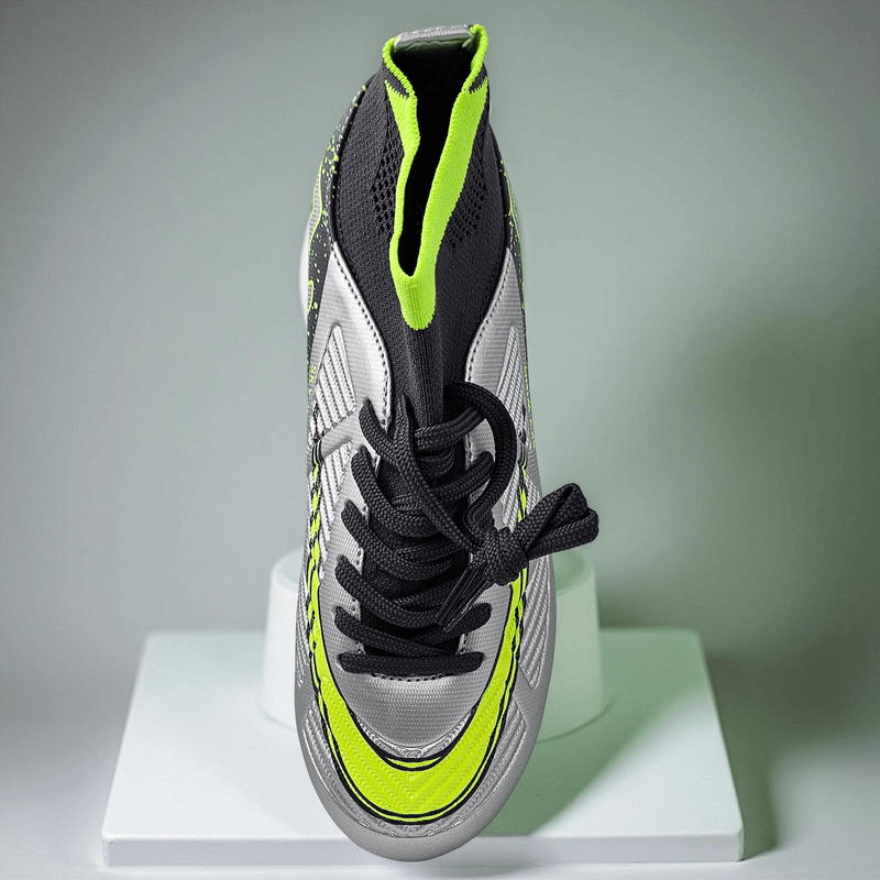 Sport si Outdoor - Echipament Sportiv - Incaltaminte sport - Pantofi sport - Ghete de fotbal Sky Wing C9838, cu glezniera si crampoane, pentru iarba sau sintetic 33 argintiu - Infinity.ro