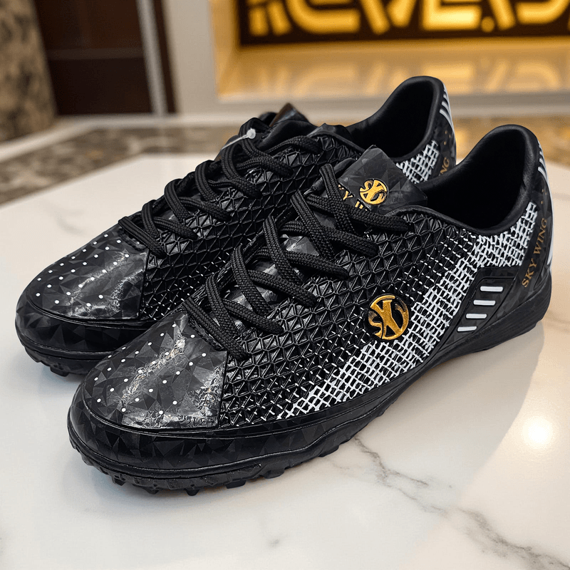 Sport si Outdoor - Echipament Sportiv - Incaltaminte sport - Pantofi sport - Ghete de fotbal Sky Wing, 9895 pentru teren sintetic, cusute in varf 38 negru - Infinity.ro