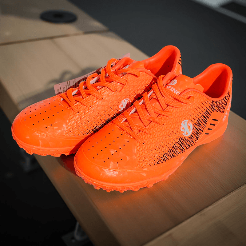 Sport si Outdoor - Echipament Sportiv - Incaltaminte sport - Pantofi sport - Ghete de fotbal Sky Wing, 9895 pentru teren sintetic, cusute in varf 38 portocaliu - Infinity.ro