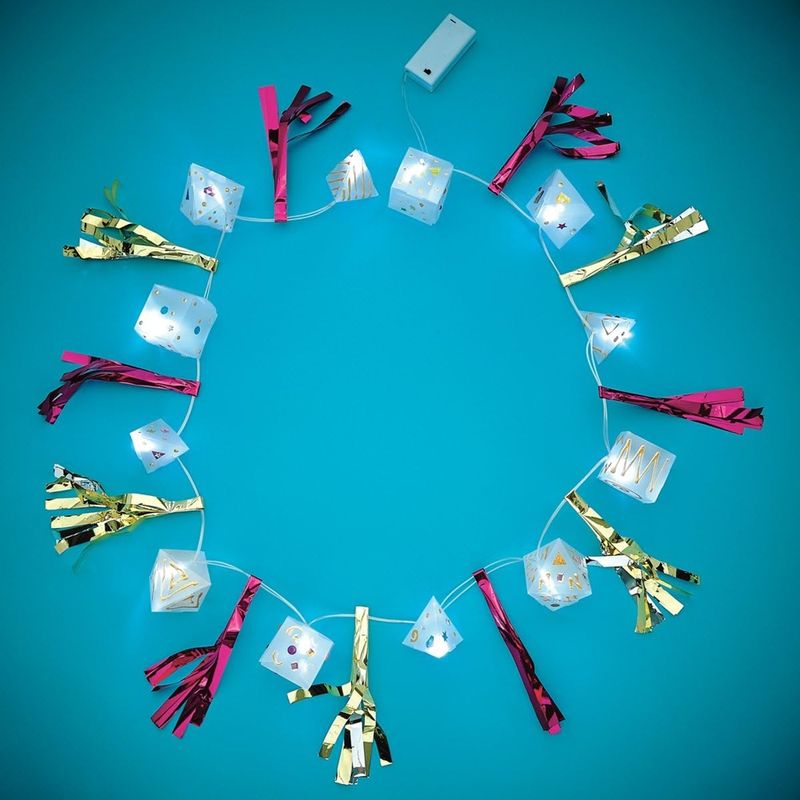 Casa si Gradina - Decoratiuni - Decoratiuni petrecere - Bannere si ghirlande decorative - Ghirlanda de petrecere, cu 10 LED-uri, RMS R05-0368 - Infinity.ro