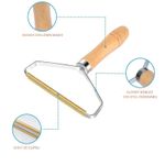 Petshop - Ingrijire si Igiena - Produse uz extern - Perii si manusi - Perie portabila pentru indepartarea scamelor si a parului de animale, maner din lemn, 16 x 12, 5 cm, Vivo WDLR01 - Infinity.ro