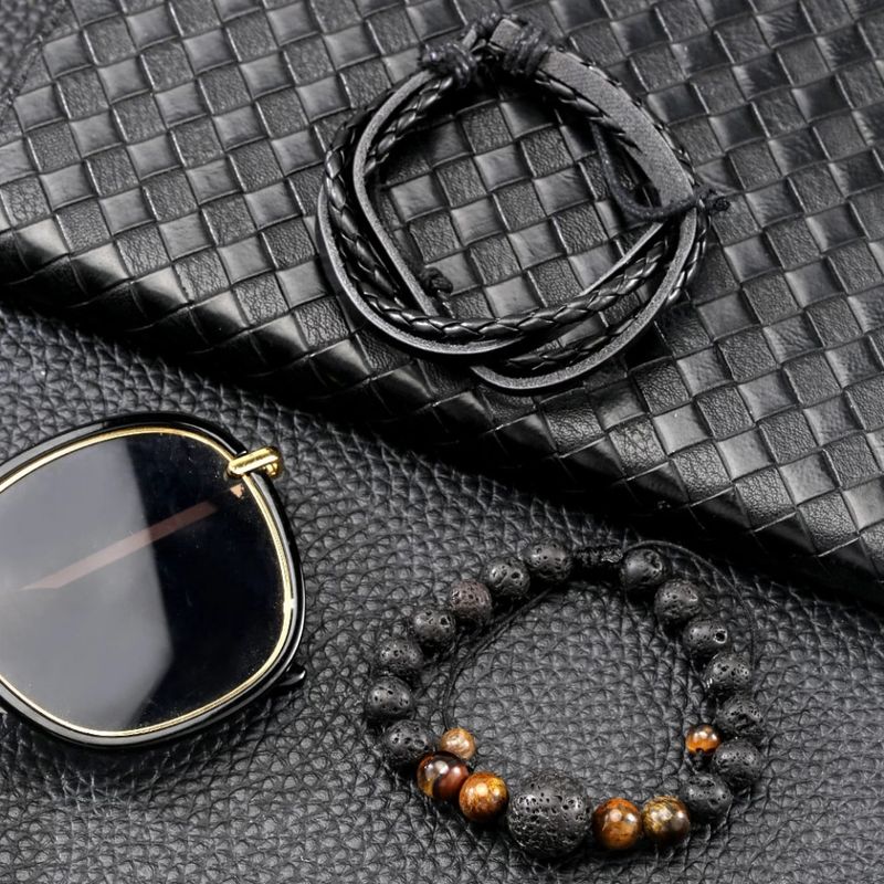 Market - Cadouri - Cadouri personalizate - Set cadou cu ceas barbatesc Migeer TZ061 si doua bratari elegante - Infinity.ro