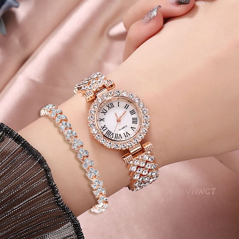 Fashion, accesorii si bijuterii - Femei - Bijuterii femei - Ceasuri femei - Set cadou cu ceas de dama Geneva Crystal auriu roze si bratara - Infinity.ro