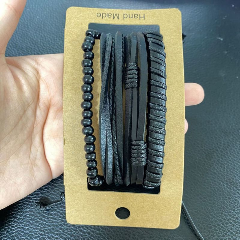 Market - Cadouri - Cadouri personalizate - Set cadou cu ceas barbatesc Shaarms auriu si patru bratari elegante - Infinity.ro