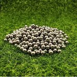 Sport si Outdoor - Camping - Accesorii camping si drumetii - Set 300 bile metalice pentru airsoft si prastie 8 mm, argintiu - Infinity.ro