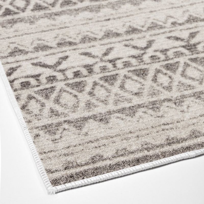 Casa si Gradina - Textile si covoare - Covoare - Covoare casa - Covor, Conceptum Hypnose, maro deschis, 120x180 cm, 100% poliester, antiderapant, lavabil la masina, 955ANR3678 - Infinity.ro