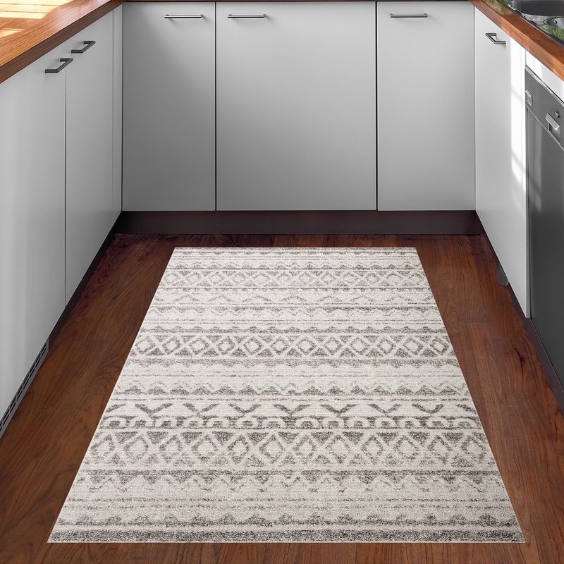 Casa si Gradina - Textile si covoare - Covoare - Covoare casa - Covor, Conceptum Hypnose, maro deschis, 120x180 cm, 100% poliester, antiderapant, lavabil la masina, 955ANR3678 - Infinity.ro