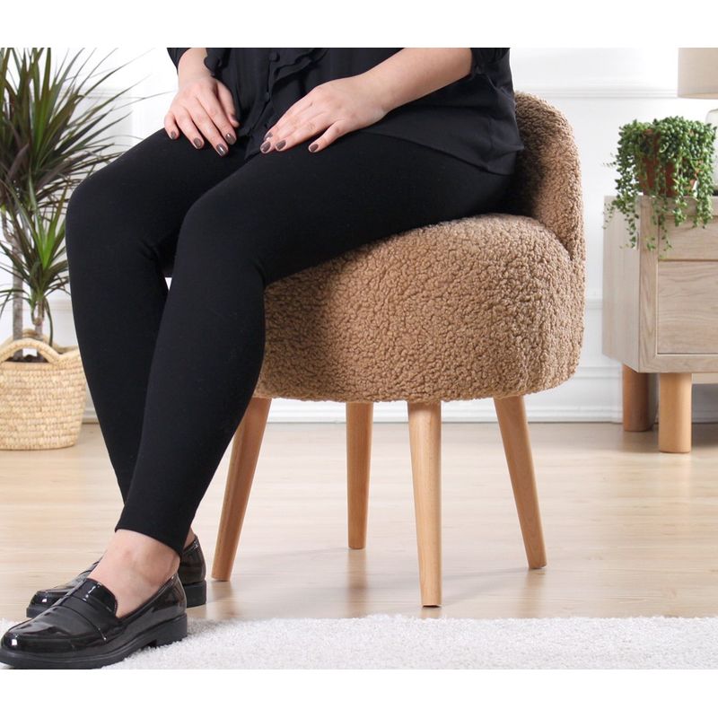 Casa si Gradina - Mobilier - Scaune si fotolii - Tabureti - Taburet, Hanah Home, blana artificiala, cafea, 46x46x64 cm - Infinity.ro