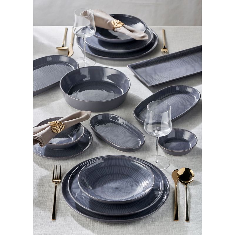 Casa si Gradina - Bucatarie si vesela - Vesela si tacamuri - Farfurii si boluri - Farfurie de servire, Hermia, ceramica, gri, 30x30x1 cm - Infinity.ro