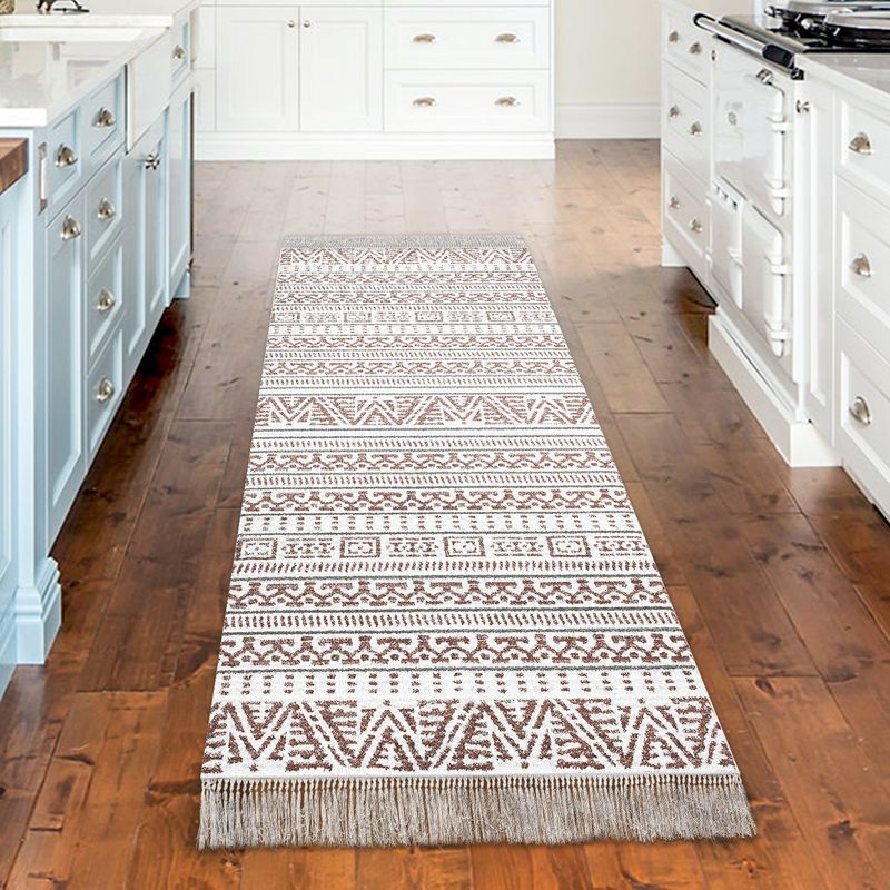 Casa si Gradina - Textile si covoare - Covoare - Covoare casa - Covor, Conceptum Hypnose, maro, 160x230 cm, 100% poliester, antiderapant, lavabil la masina, 955ANR2962 - Infinity.ro