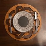 Casa si Gradina - Bucatarie si vesela - Organizare si depozitare bucatarie - Suporturi tacamuri si vase - Set suporturi de masa, Hermia, lemn, nuc, 36x36 cm, 4 bucati, 790PYN1111 - Infinity.ro