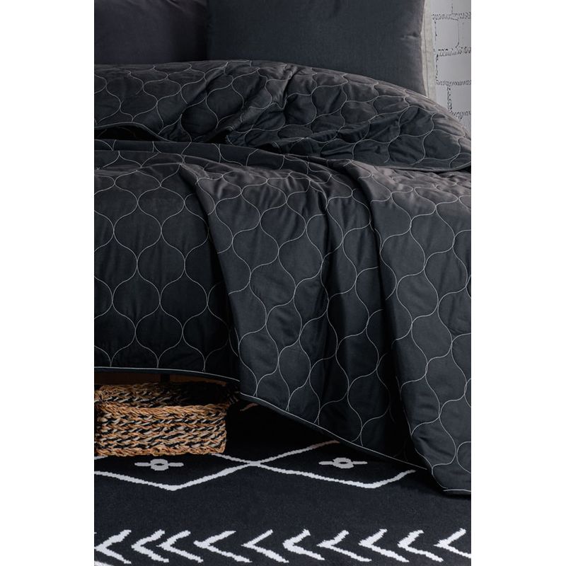 Casa si Gradina - Textile si covoare - Lenjerii de pat - Seturi de lenjerie - Set cuvertura pat dublu, L'essentiel Maison, negru, 200x220 cm, 65% bumbac 35% poliester - Infinity.ro