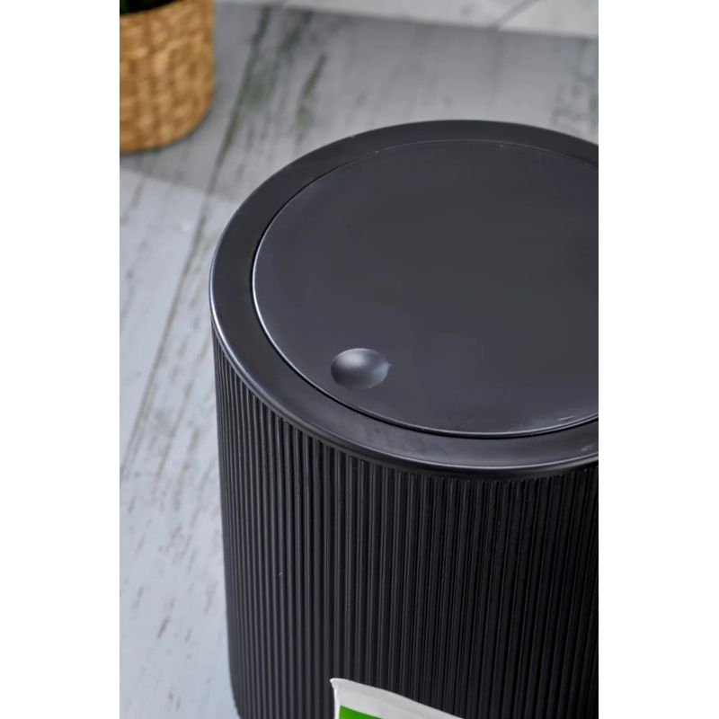 Casa si Gradina - Sanitare - Suporturi si accesorii baie - Accesorii baie - Set accesorii baie, L'essentiel Maison, plastic, negru, 2 piese, 22x19 cm si 10x32 cm - Infinity.ro