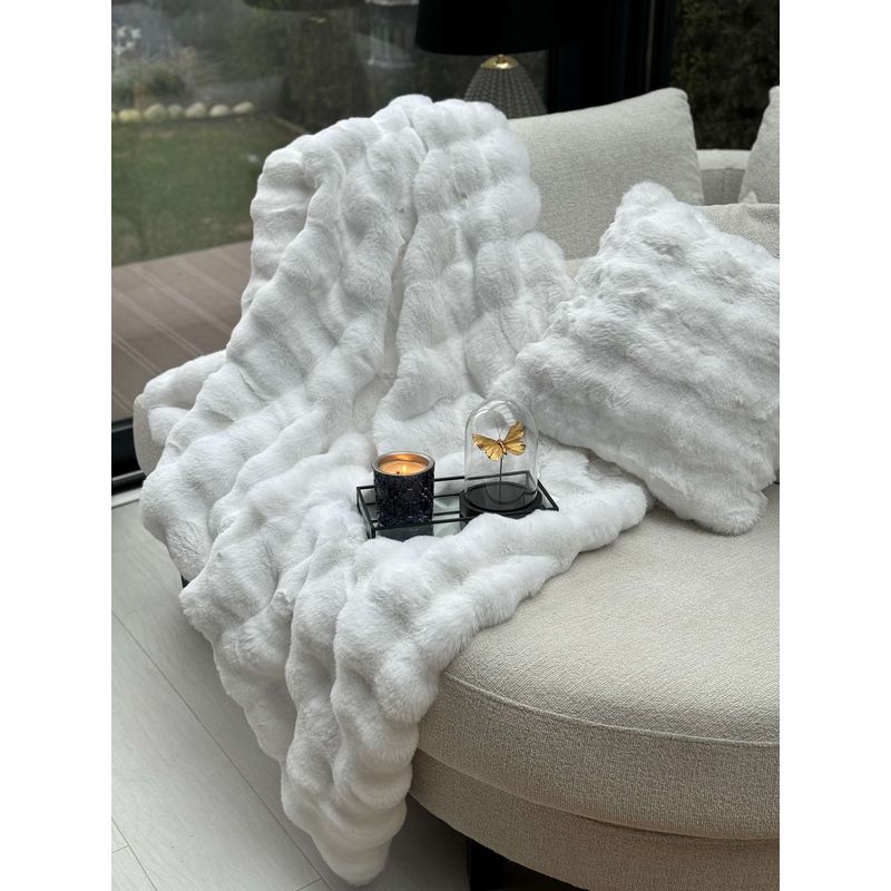 Casa si Gradina - Textile si covoare - Huse pentru mobilier - Husa de canapea, Aberto Design, off white, 200x150 cm, 100% poliester, lavabila la masina - Infinity.ro