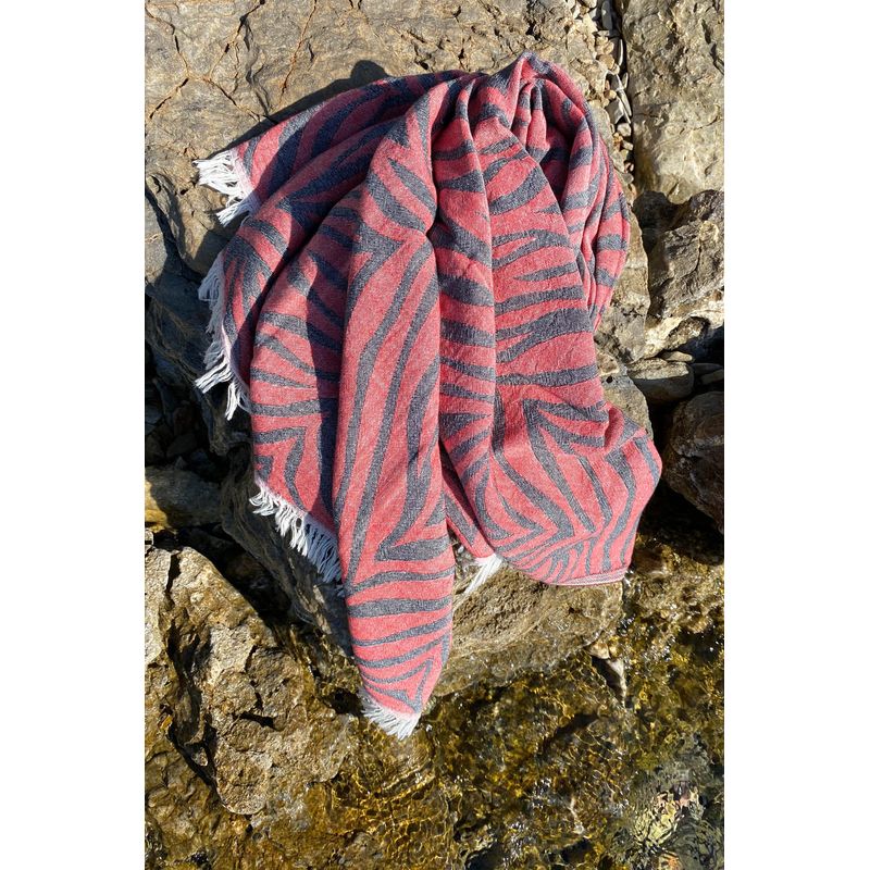 Casa si Gradina - Textile si covoare - Textile baie - Prosoape - Prosop de plaja fouta, L'essentiel Maison, rosu, 90x170 cm, 100% bumbac - Infinity.ro