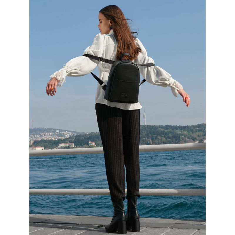 Fashion, accesorii si bijuterii - Femei - Accesorii femei - Genti si rucsacuri femei - Rucsac, Lucky Bees, piele ecologica, negru, 26x14x30 cm - Infinity.ro